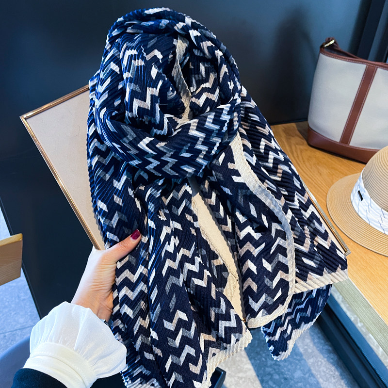 春夏围巾女韩系文艺棉麻质感褶皱长款披肩防晒丝巾空调防风薄纱巾