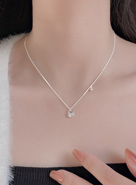 2026轻奢小众银色吊坠锁骨链