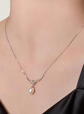 法式复古温柔风珍珠项链 扭结弧形锁骨链 高级感小众简约轻便