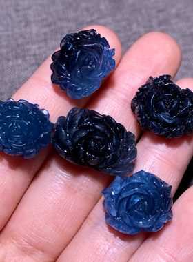 天然海蓝宝雕刻吊坠挂饰饰品女生