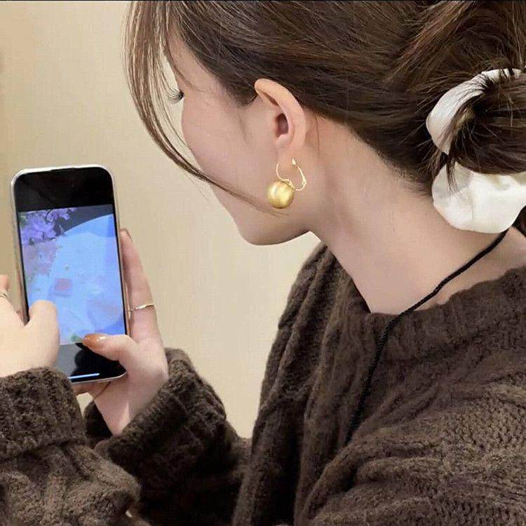 金属磨砂拉丝球球耳环女耳扣个性时尚小众设计感轻奢银针耳坠耳饰,淘宝优惠券,粉丝福利购,淘宝优惠卷