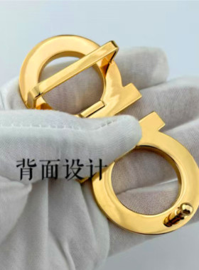 内穿菲拉挂扣，不漏皮带尾巴