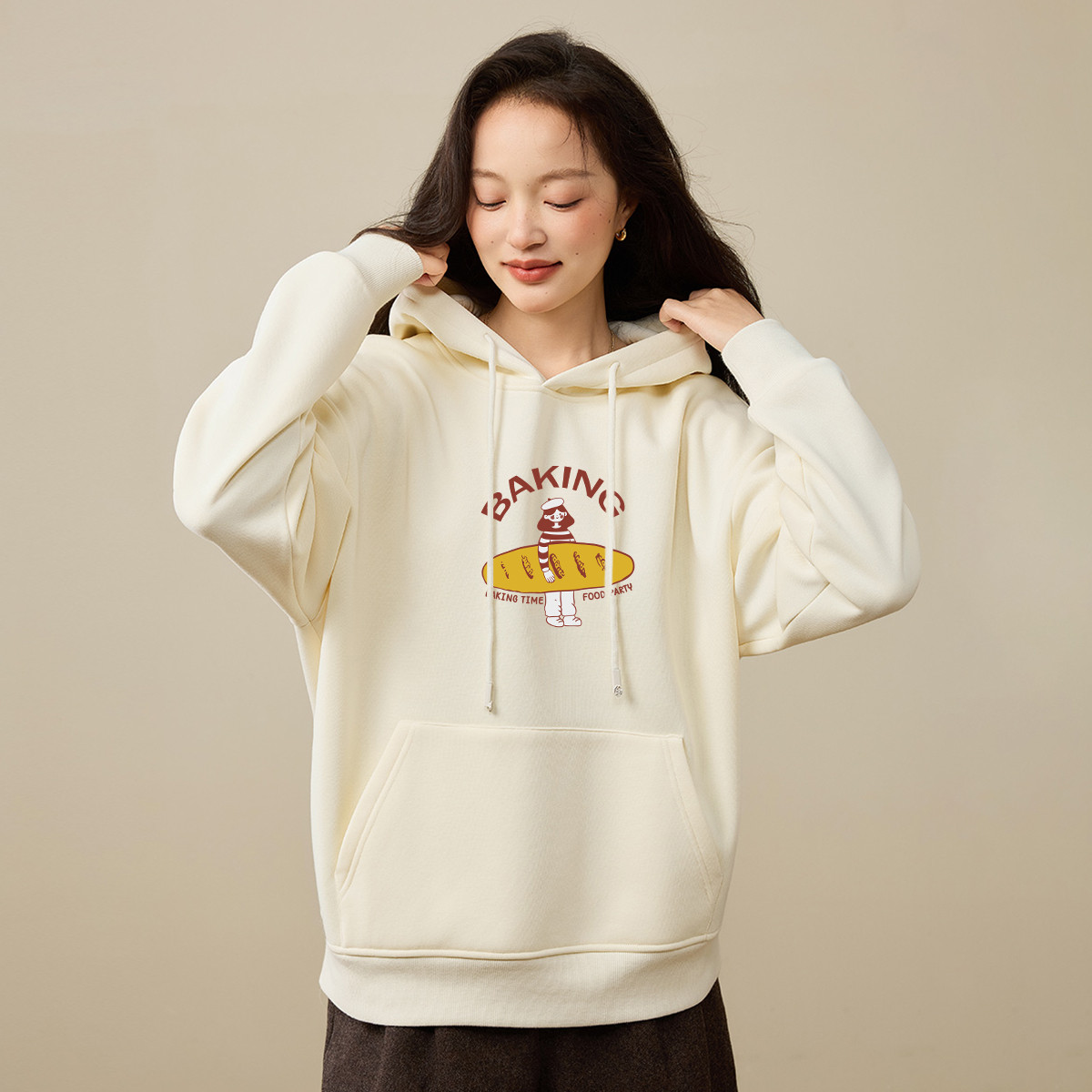 茵曼2025冬季新款长袖加绒保暖卫衣外套女士连帽宽松休闲百搭上衣 - 图1