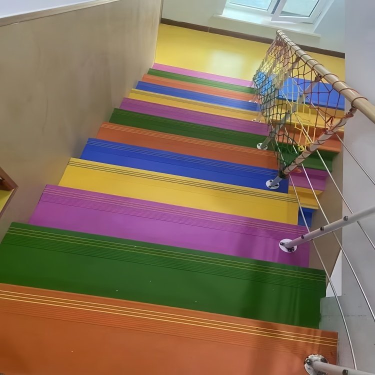 Special PVC step mats for kindergarten and school stairs, commercial household cement iron plate stairs full of PVC step stickers