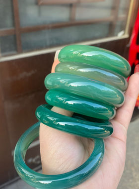 促销巴西玛瑙手镯女款玉髓绿色时尚送礼玉器手饰直供天然
