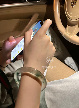 独龙玉玻璃种冰飘花圆条石英岩处理玉手镯气质女款百搭手环玉镯子