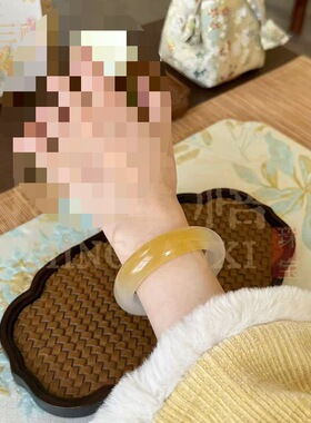黄龙玉手镯翡翠冰种黄龙玉手镯一口糖石英岩黄翡手镯小红书