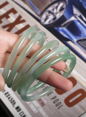 天然冰种玛瑙玉髓手镯玉镯 时尚气质女款玉石手镯青梅绿茶