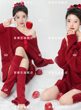 圣诞节主题写真服装影楼秋冬新款室内梦幻雪景可爱少女纯欲风摄影