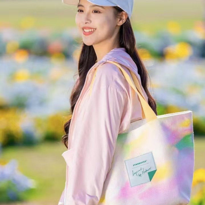 星巴克包包24年新款星冰粽冰尚冰礼袋撞色大容量单肩手提托特包,淘宝优惠券,粉丝福利购,淘宝优惠卷