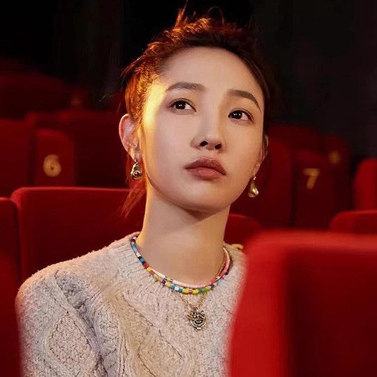 Bai Baihe Sun Qian same color beaded necklace for women in summer bohemian dopamine clavicle chain niche design
