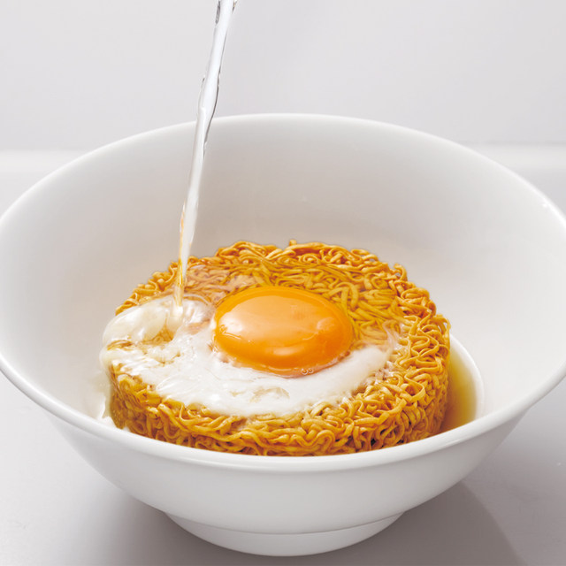 Nissin Chicken Ramen Original Chicken Bone Flavor