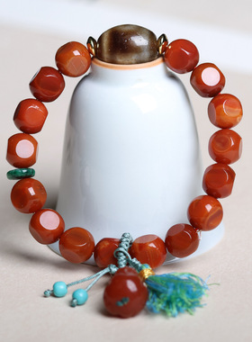 南红玛瑙雕刻面手串文玩貔貅藏饰天圆地方天珠手链直播货源批发女