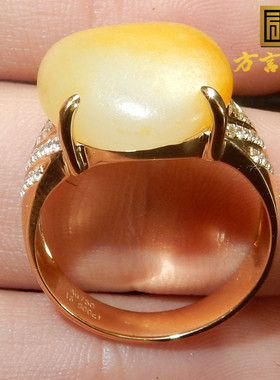 金镶玉豪华戒指黄沁籽料