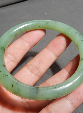 抢疯方言和田玉巨漏俄罗斯老坑碧玉果绿色猕猴桃卡60mm精美手镯w1