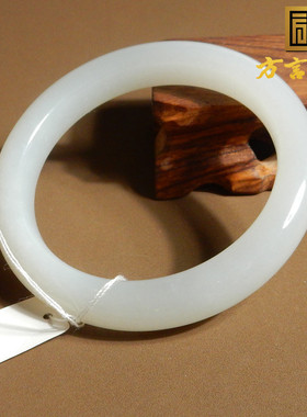 方言新疆且末白玉内径卡59mm手镯