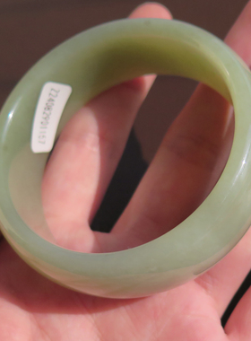 抢疯了方言和田玉精品新疆且末料青白玉油润内径59mm宽条手镯子X5