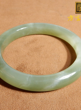 青海料湖水绿茶晴色55mm精美手镯