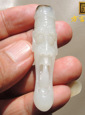 红皮羊脂玉籽料鸿运当头罗汉吊坠