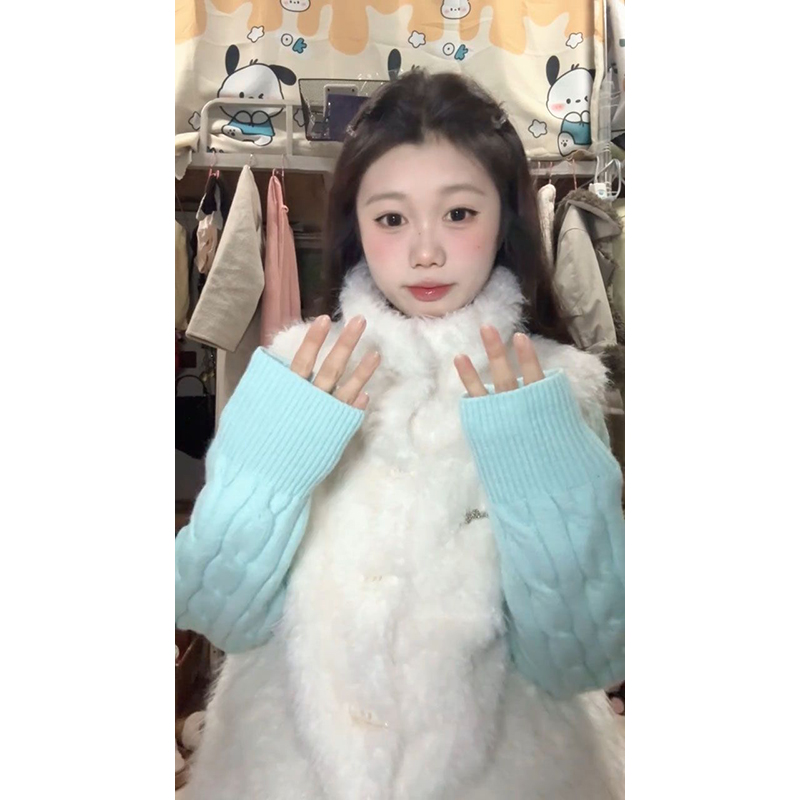 冬日温柔风一整套装毛茸茸马甲背心女叠穿日常薄荷绿针织开衫毛衣 - 图0