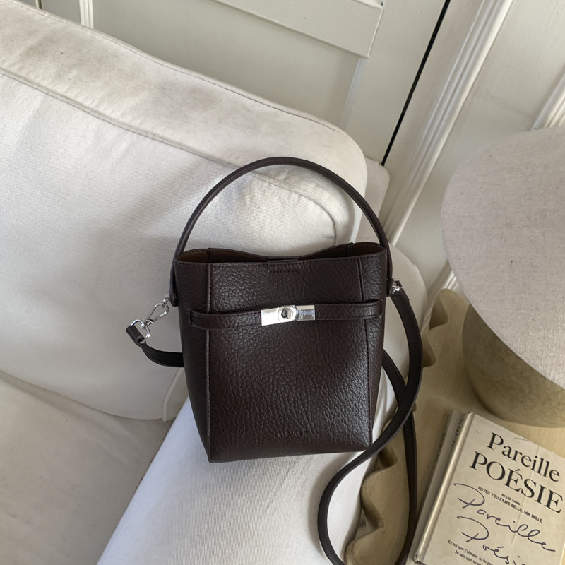 2026新款荔枝纹水桶包女百搭手提斜挎包日韩风高级感简约包,淘宝优惠券,粉丝福利购,淘宝优惠卷