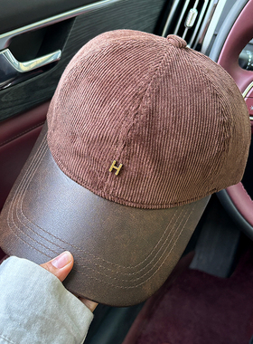 秋冬季新款皮帽檐棒球帽女高品质金属标灯芯绒鸭舌帽男宽帽檐帽子