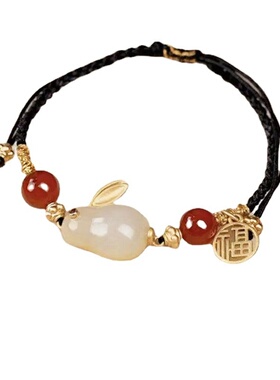手工编织生肖玉兔手链女本命年红玛瑙兔子手串网红感礼物