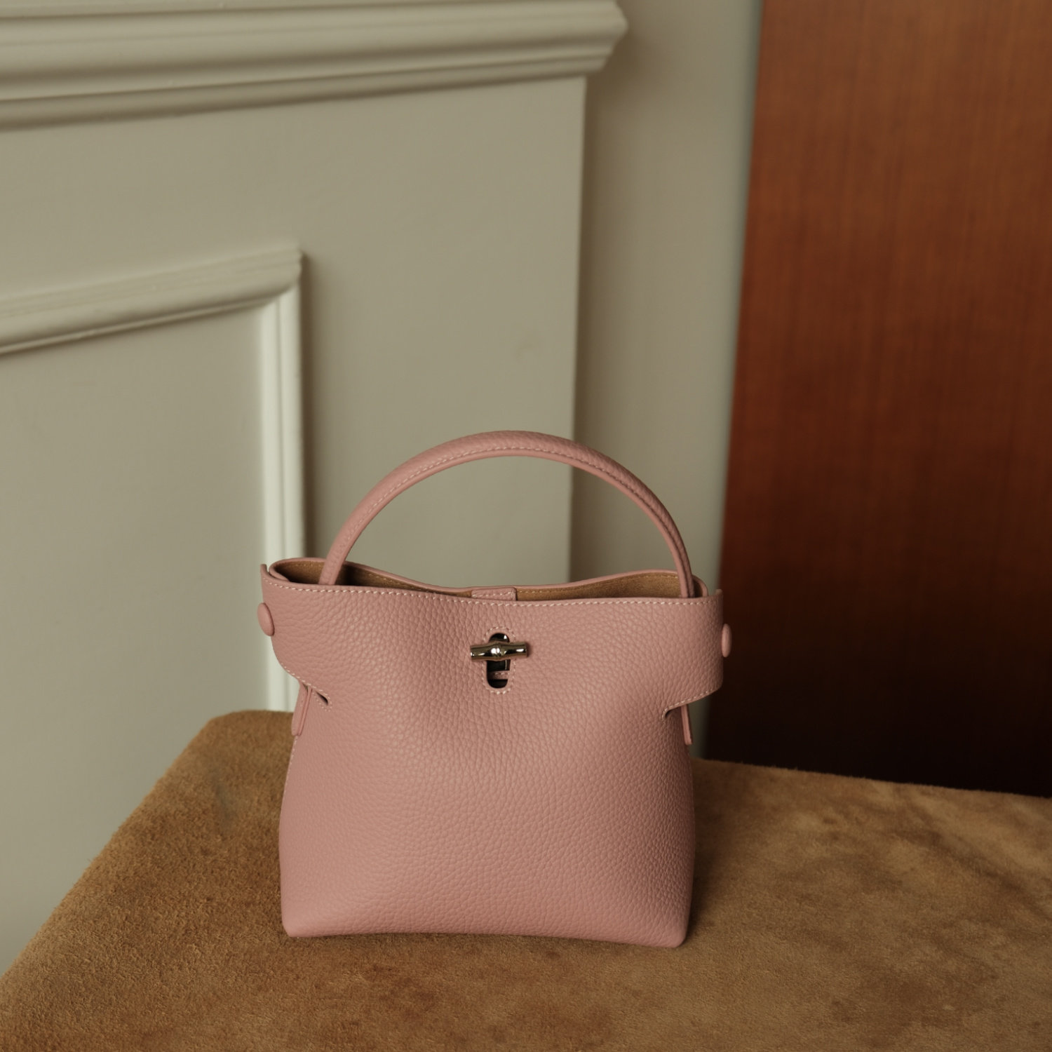 【EZRO】一作 质感头层牛皮竹节锁扣可爱手提女斜挎小方包吐司包,淘宝优惠券,粉丝福利购,淘宝优惠卷