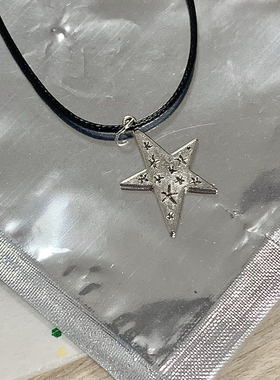 星星派对｜原创小众ins个性百搭Y2K复古千禧星星合金吊坠钛钢项链