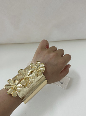 欧美夸张气质优雅金属花朵装饰硬质手镯ZA时尚轻奢宽版开口手环女