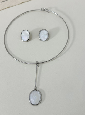 高级感珠光白贝母吊坠素圈项圈