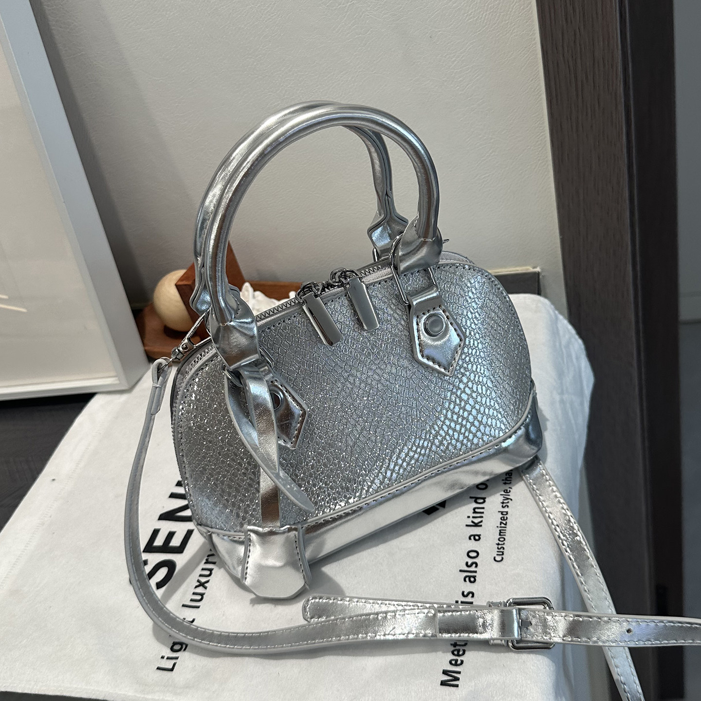 左杏银色包包单肩包斜挎包韩版手提2025新款时尚贝壳包通勤包包,淘宝优惠券,粉丝福利购,淘宝优惠卷