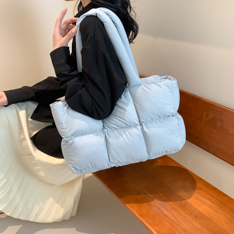 小众设计菱格方块托特包泡芙柔软充棉枕头包百搭拉链单肩腋下包女,淘宝优惠券,粉丝福利购,淘宝优惠卷