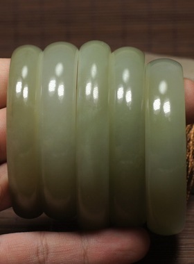 天然细条青白玉手镯和田玉