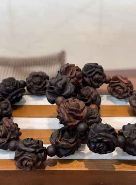 天然沉香木玫瑰花手串