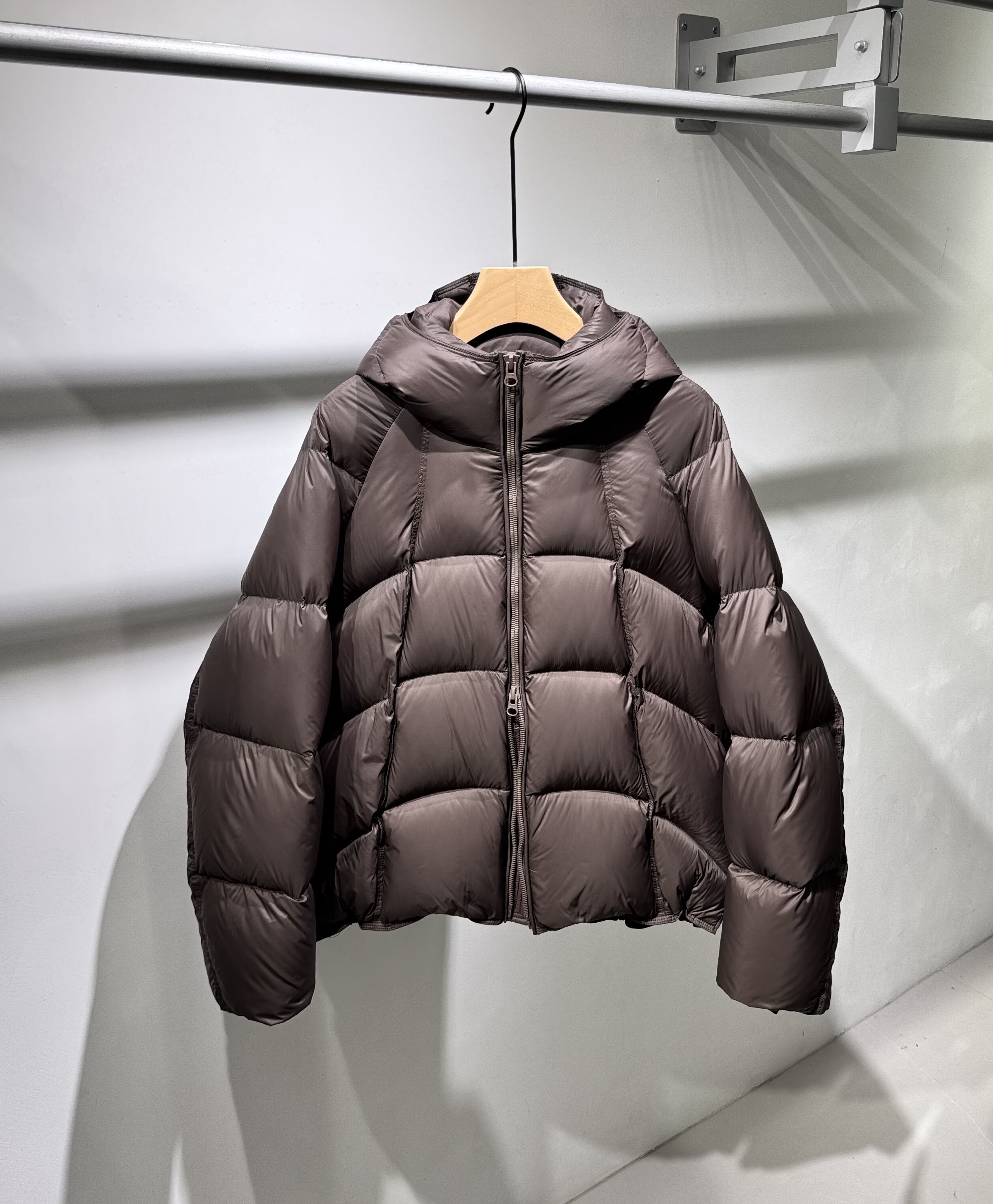 冬季新款【充绒309g】90白鸭绒高领连帽防风羽绒服男高充绒量外套 - 图0