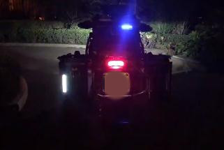 适用宝马R1200/1250GS水鸟ADV改装边尾箱LED爆闪灯太阳能雾灯提醒 - 图2