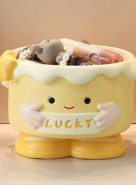 轻奢高档蛋糕乔迁入户玄关钥匙收纳办公桌面装饰品树脂摆件礼品