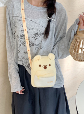 可爱新款维尼熊毛绒斜挎包卡通创意迷你手机包小松鼠玩偶亲子包