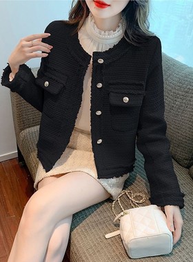 2025年新款春秋百搭白色小香风外套女名媛独特别致设计感短款上衣