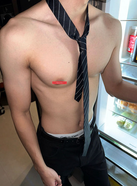ESC MAN STUDIO/需要给穿搭加点感觉？试试这款休闲斜细条纹领带