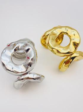 小众新款手环手饰凹凸金属高级感