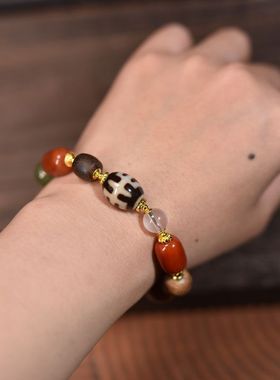 天珠搭配南红玛瑙沉香木蜜蜡片女士单圈手串