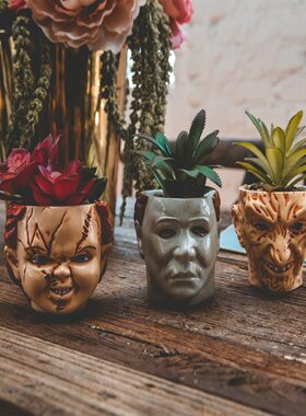 家居装跨境新款恐怖电影小丑人像个性桌面小摆件肉肉盆栽办公室