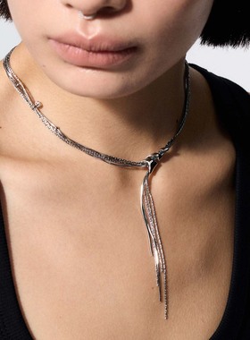 BLACKHEAD/黑头新月骑士系列守护铃流苏项链原创设计新年