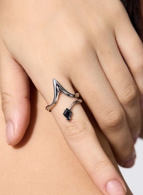 BLACKHEAD/黑头新月骑士系列四芒星盔甲戒指原创设计新年