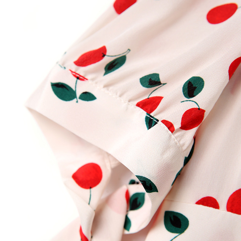 纤缤2020夏季新款淑女风v领连衣裙 纤缤连衣裙