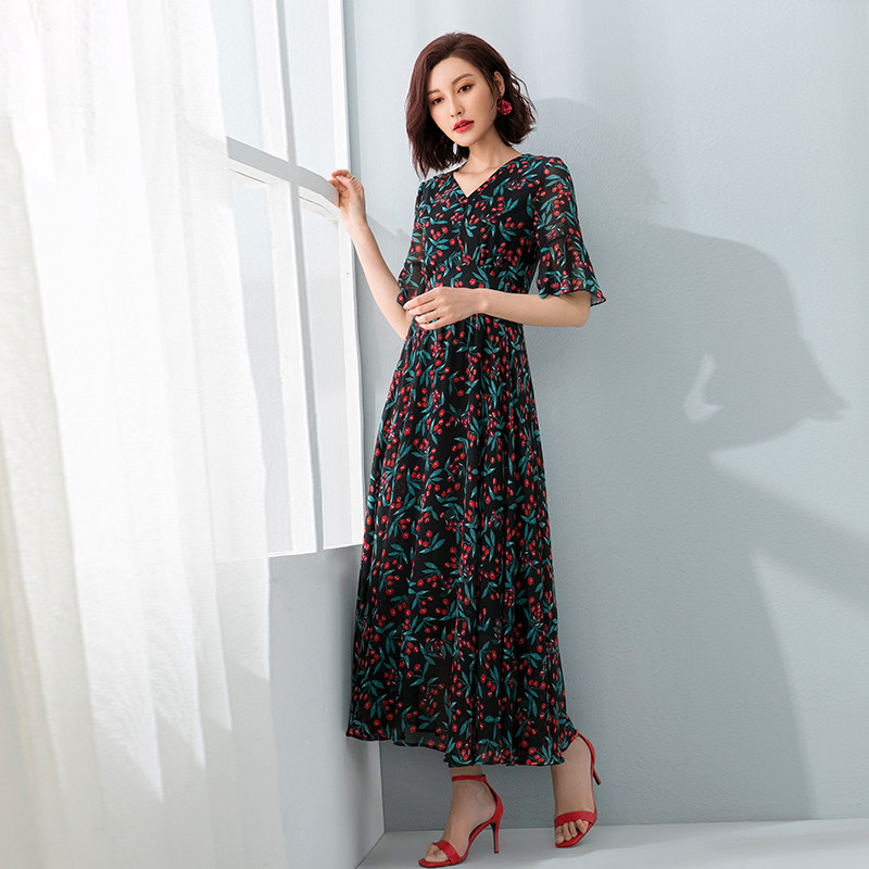 樱桃碎花雪纺女夏2020新款气质长裙 美妃雅连衣裙