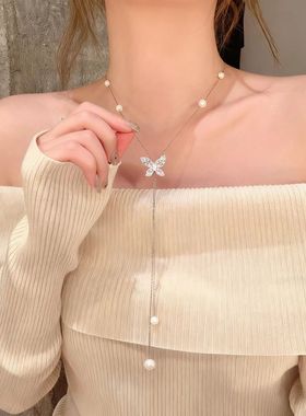 镶钻蝴蝶项链女百搭高级感轻奢毛衣链小众精致衣服配饰挂件坠锁骨