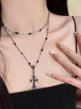 枪黑色十字架项链甜酷辣妹